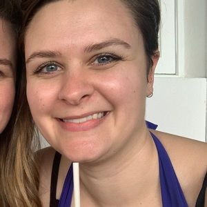 Meet your Posher, Deborah